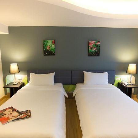 Grand Tower Inn Sathorn Hotel Μπανγκόκ Εξωτερικό φωτογραφία