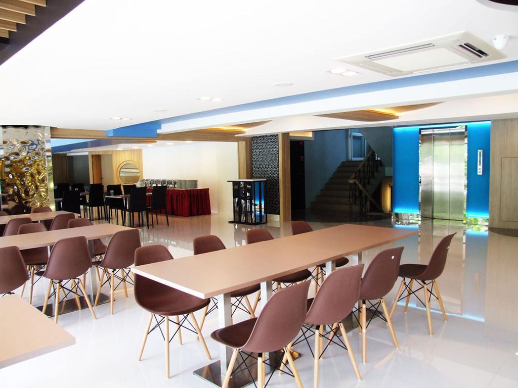 Grand Tower Inn Sathorn Hotel Μπανγκόκ Εξωτερικό φωτογραφία
