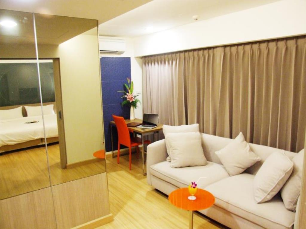 Grand Tower Inn Sathorn Hotel Μπανγκόκ Εξωτερικό φωτογραφία