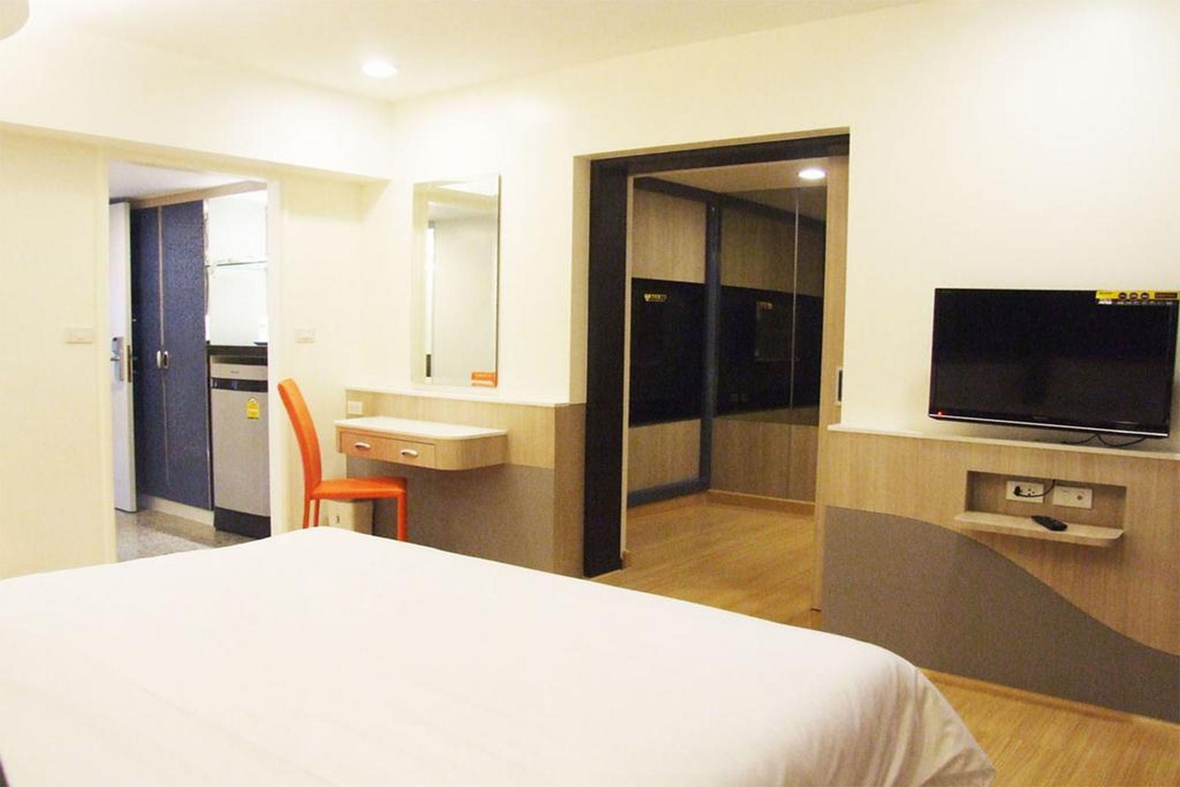Grand Tower Inn Sathorn Hotel Μπανγκόκ Εξωτερικό φωτογραφία