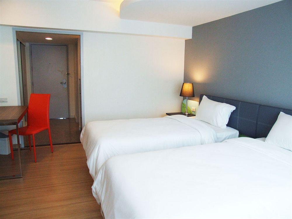 Grand Tower Inn Sathorn Hotel Μπανγκόκ Εξωτερικό φωτογραφία