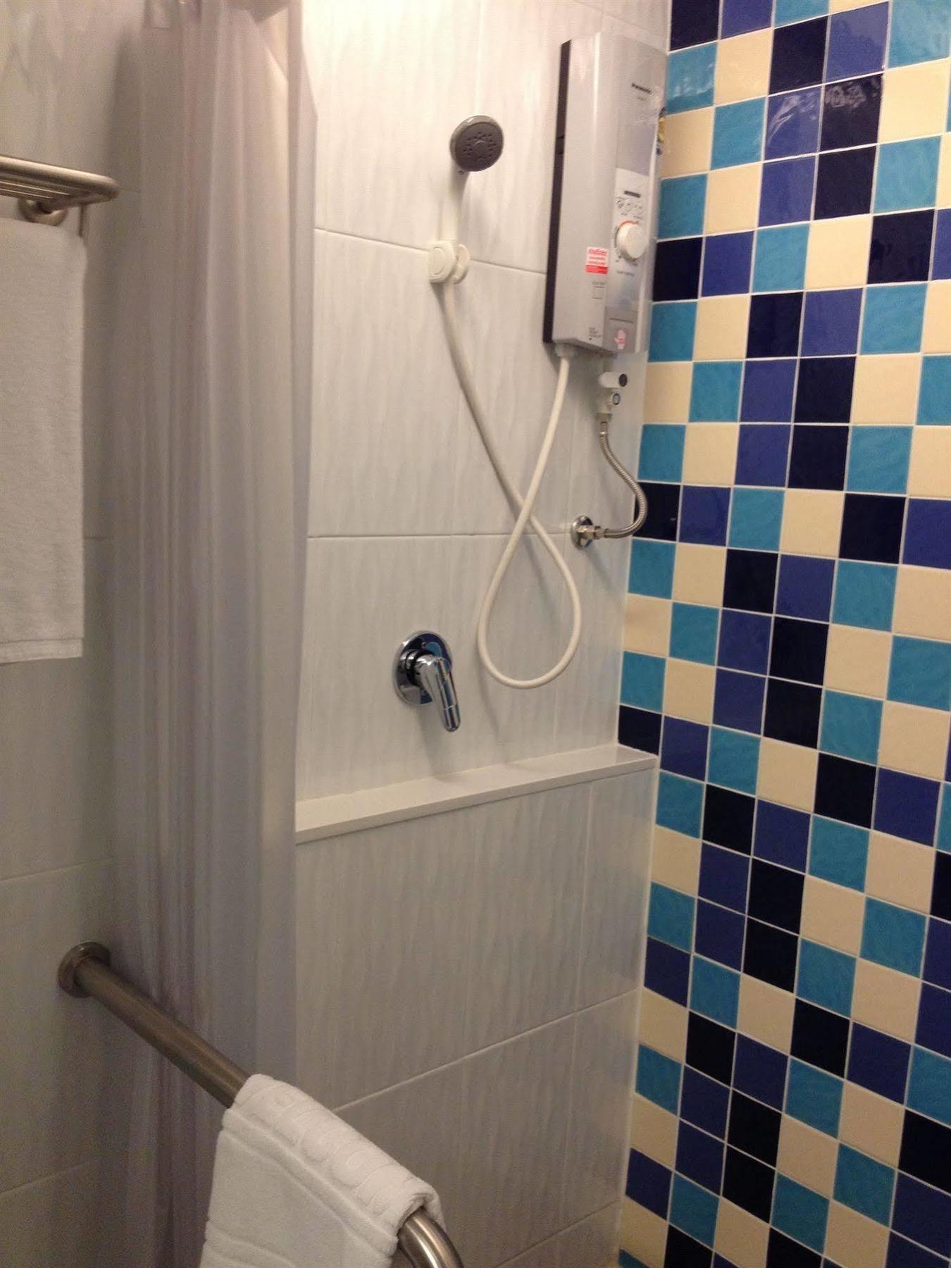 Grand Tower Inn Sathorn Hotel Μπανγκόκ Εξωτερικό φωτογραφία