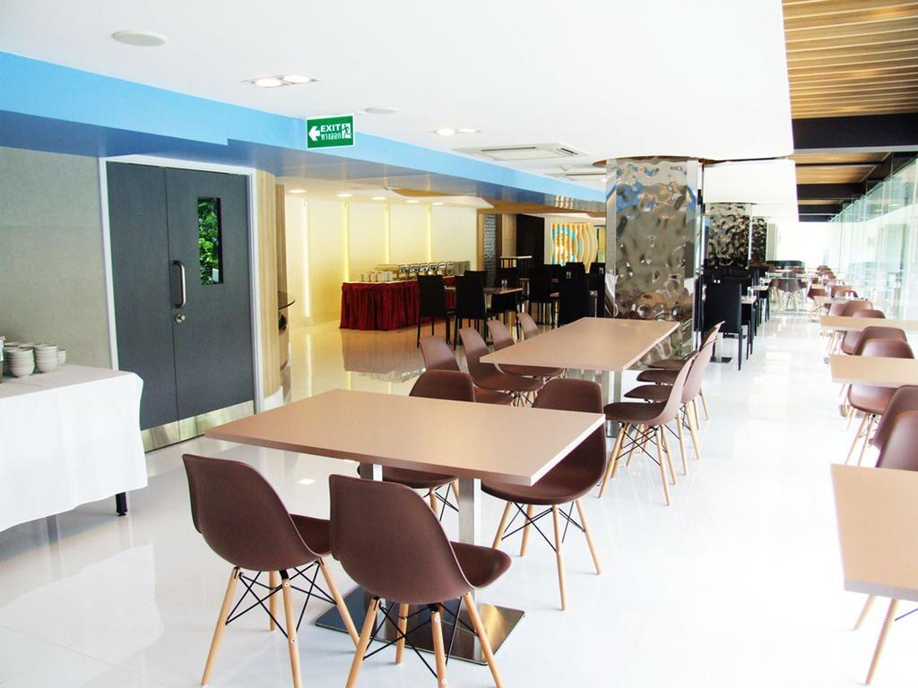 Grand Tower Inn Sathorn Hotel Μπανγκόκ Εξωτερικό φωτογραφία